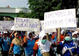 Demonstrasi Serikat Pekerja Rokok Tembakau