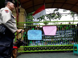 Temannya Dipenjara, Ribuan Ojol Serbu Pengadilan