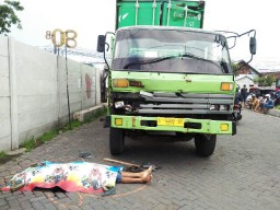 Heribertus Tirensi Tewas Dijepit Trucknya Sendiri