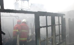 6 Rumah Kampung Pandegiling Terbakar