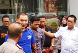 Dihadapan Polisi, Penembak Mobil Ery Cahyadi Slengean