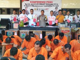 Polres Tanjung Perak Pamer Tangkapan Semeru 2019