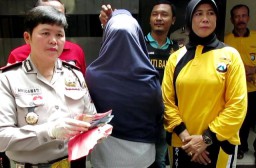 Pengunjung Pasar Krampung Curi Uang Pedagang