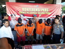 Penipu Staf Keuangan Polres Pelabuhan Tanjung Perak Ditangkap