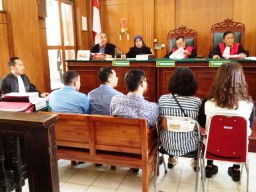 Terdakwa Pengeroyok di Jimmy's Club 'Bebas'