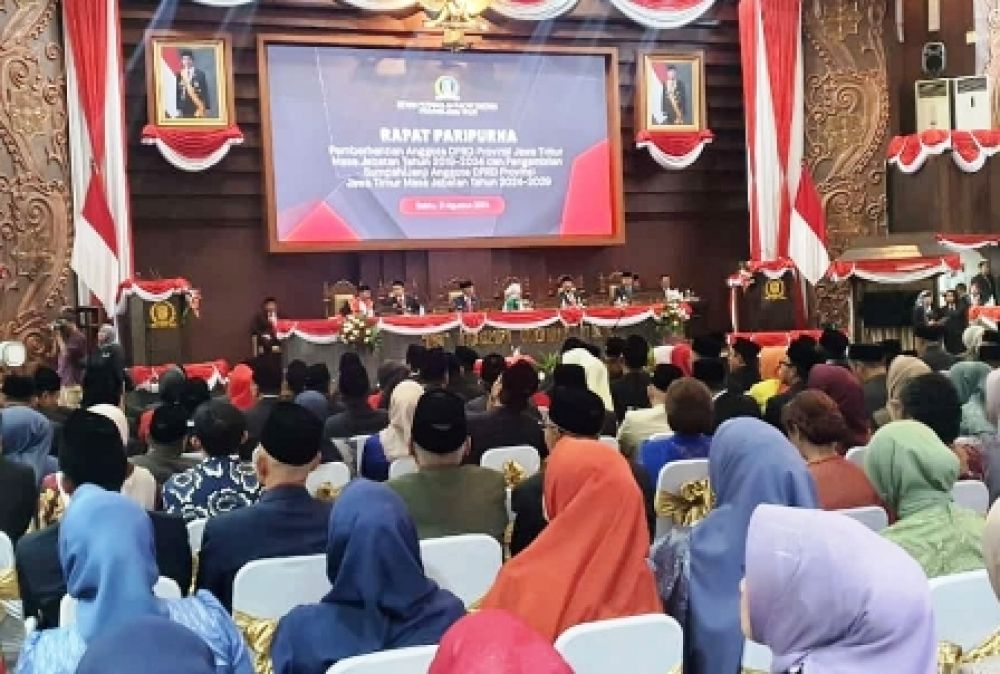 120 Anggota DPRD Jatim Periode 2024-2029 Dilantik