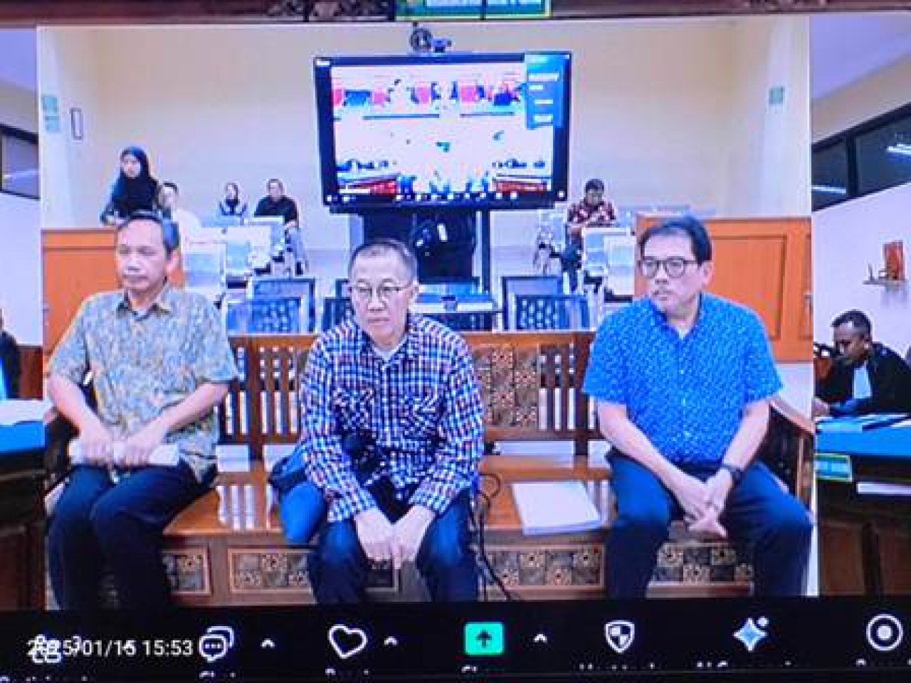 (dari kiri) Mohamad Cholidi, Mochamad Khoiri dan Muhchin Karli.