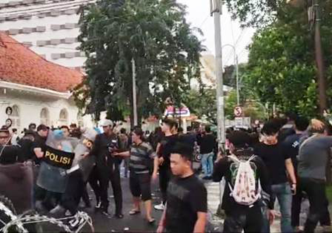 Demo Tolak UU TNI di Surabaya Kisruh