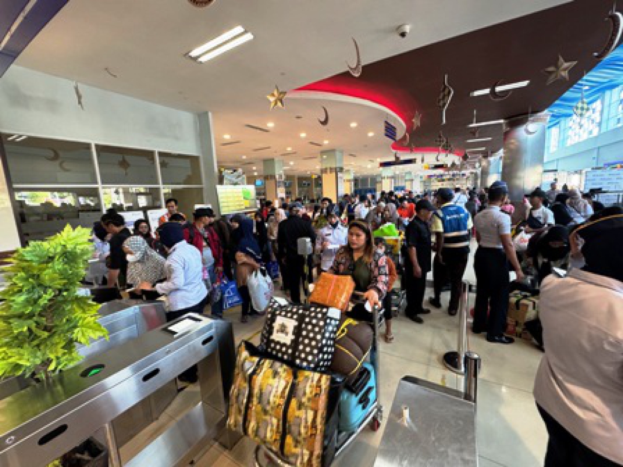 Pelindo Regional 3 Layani 704.769 Pemudik Lebaran 2025