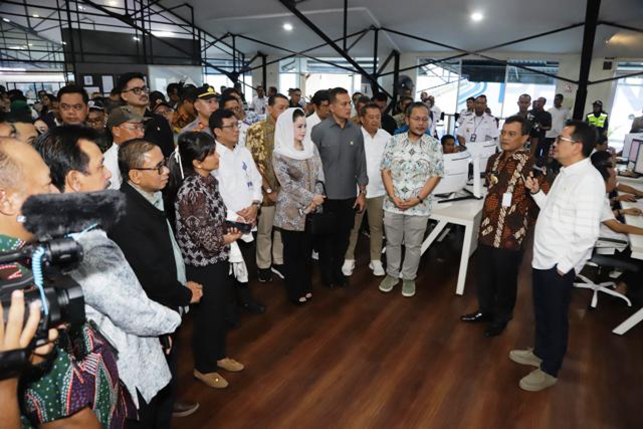 Komisi V DPR RI Tinjau Pelabuhan Tanjung Emas Semarang