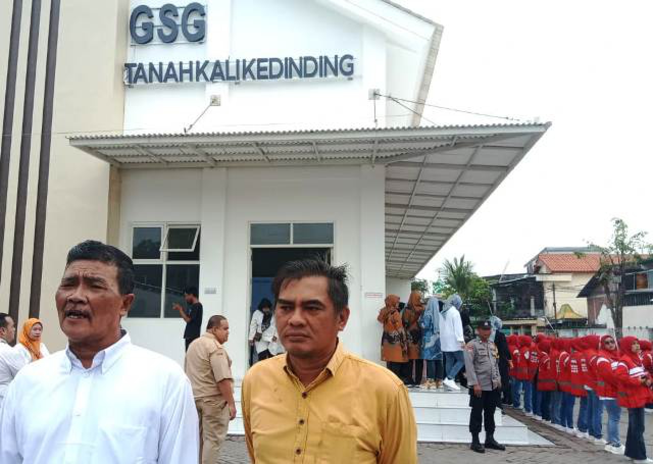 (kiri) Sutikno (kanan) Abdul Munhari.