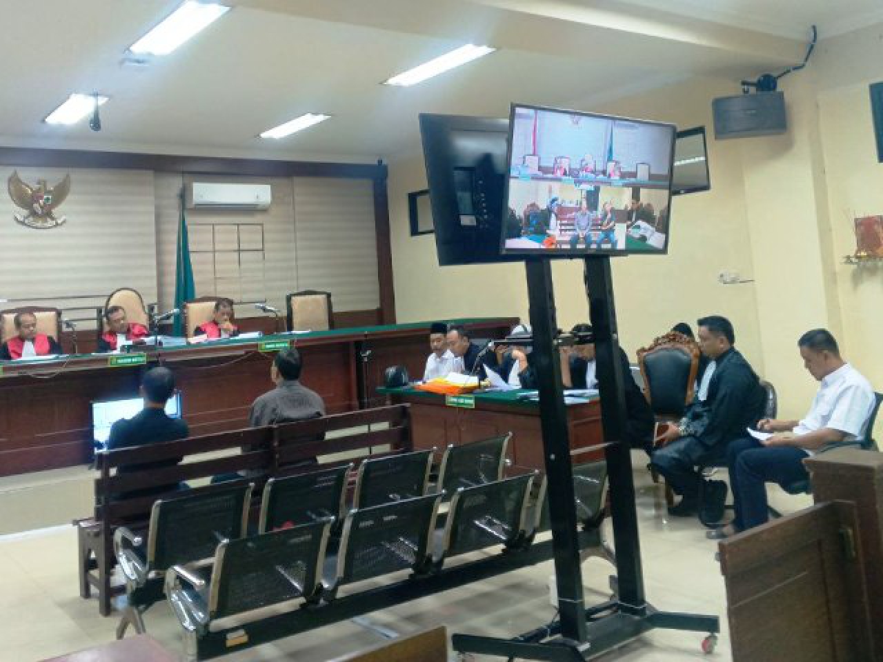 Pemeriksaan saksi korupsi PDAM Tirta Penataran Blitar.