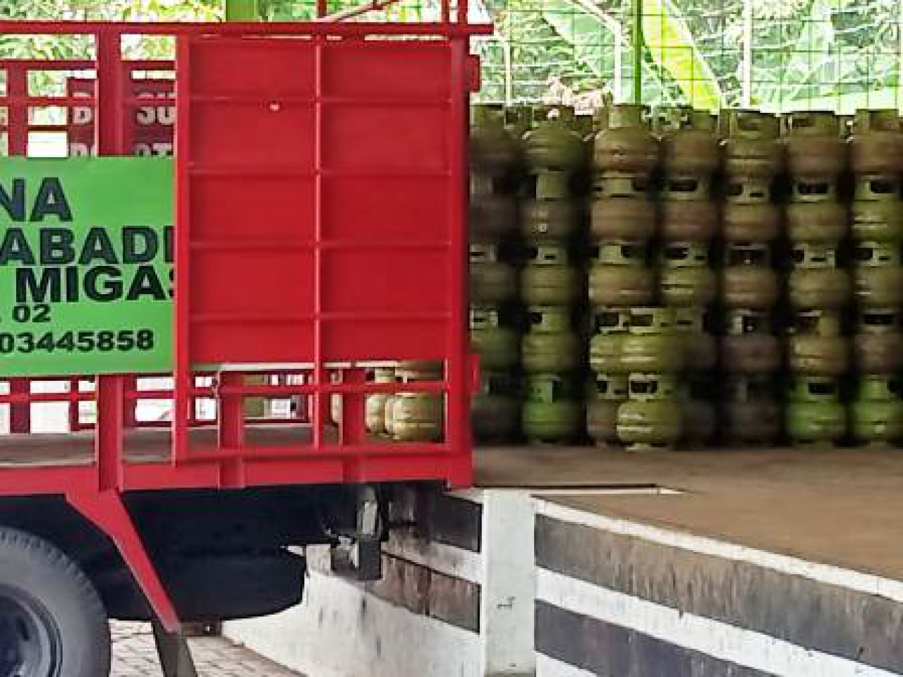 LPG Bersubsidi 3 Kilogram Langka di Pantura Bangil