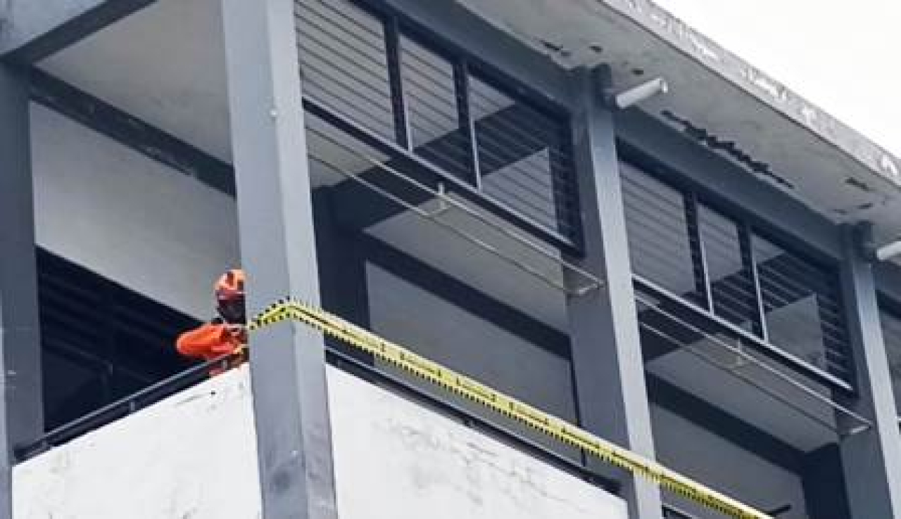 3 Siswa Jadi Korban Plafon Ambruk di Kelas SMP Negeri 60 Surabaya