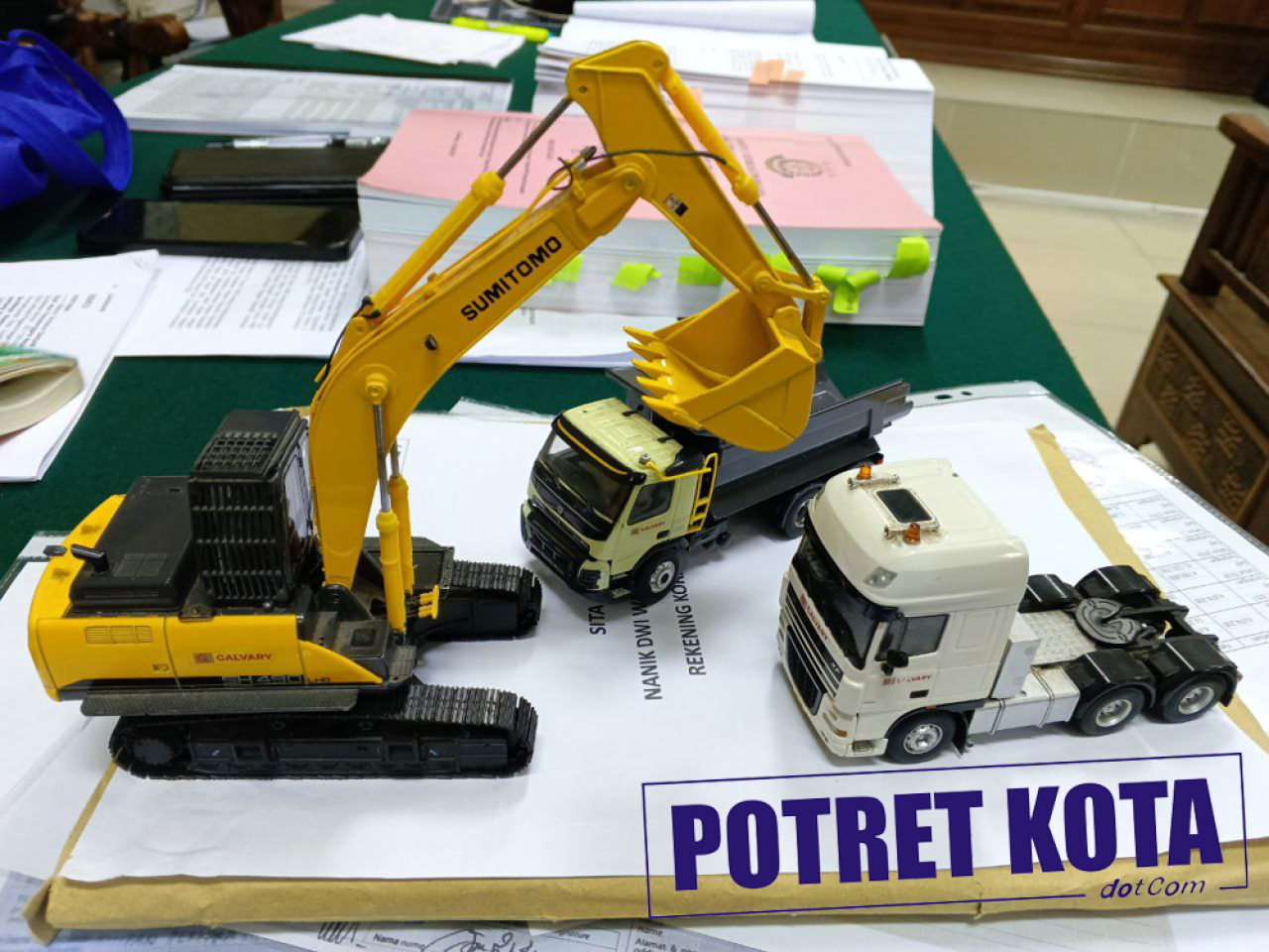 Barang bukti miniatur PT Calvary Abadi.
