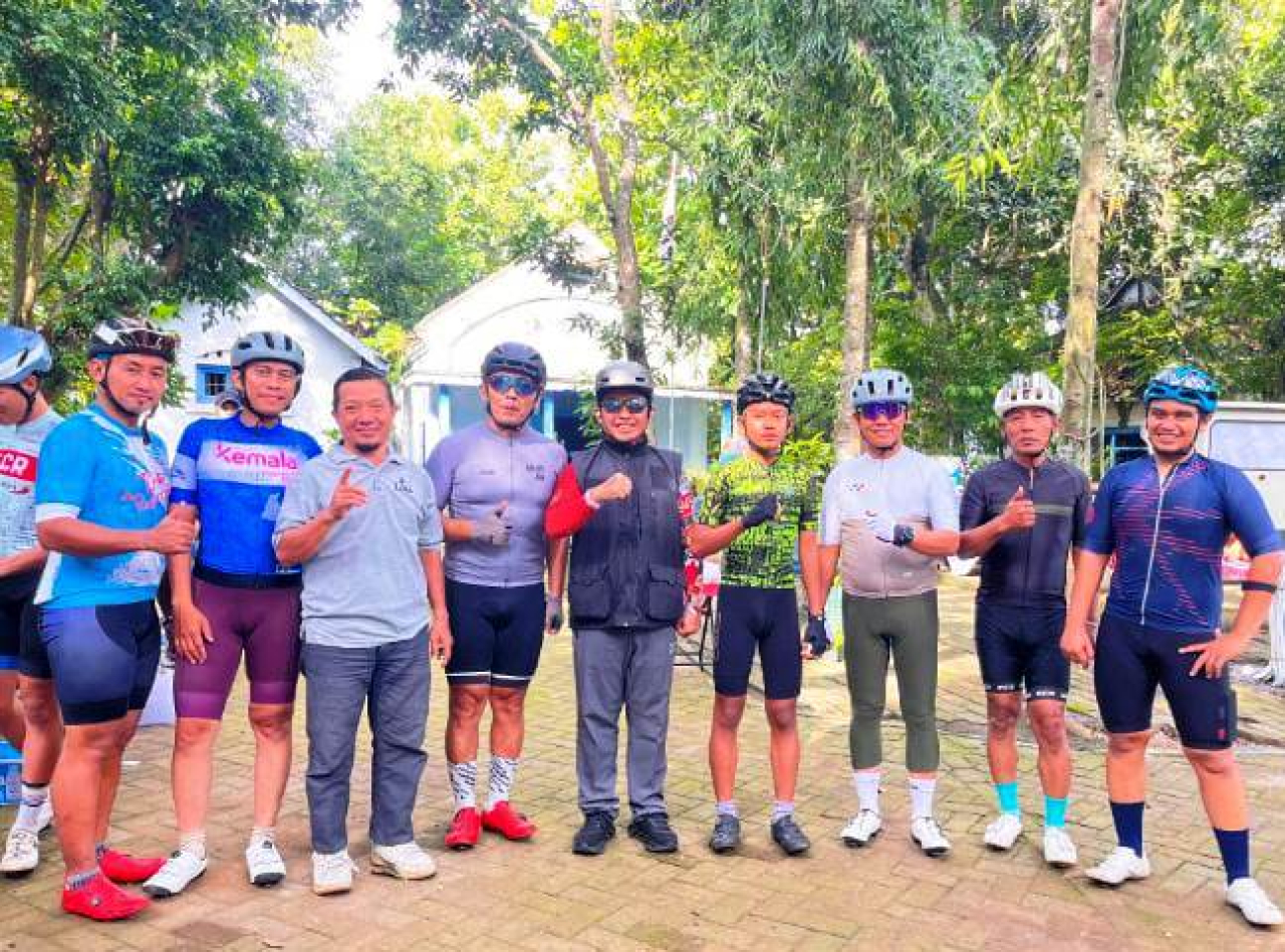 Rembug bersama Pasuruan Raya Cycling Club (RCC).