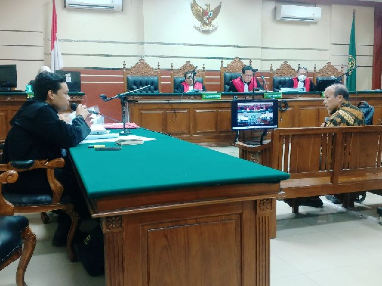 Dr. Yunus Husein, S.H., LL.M,