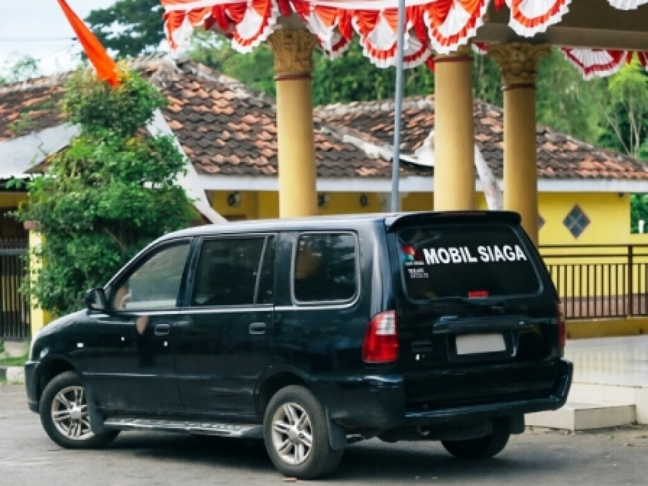 Bantuan mobil dari HCML