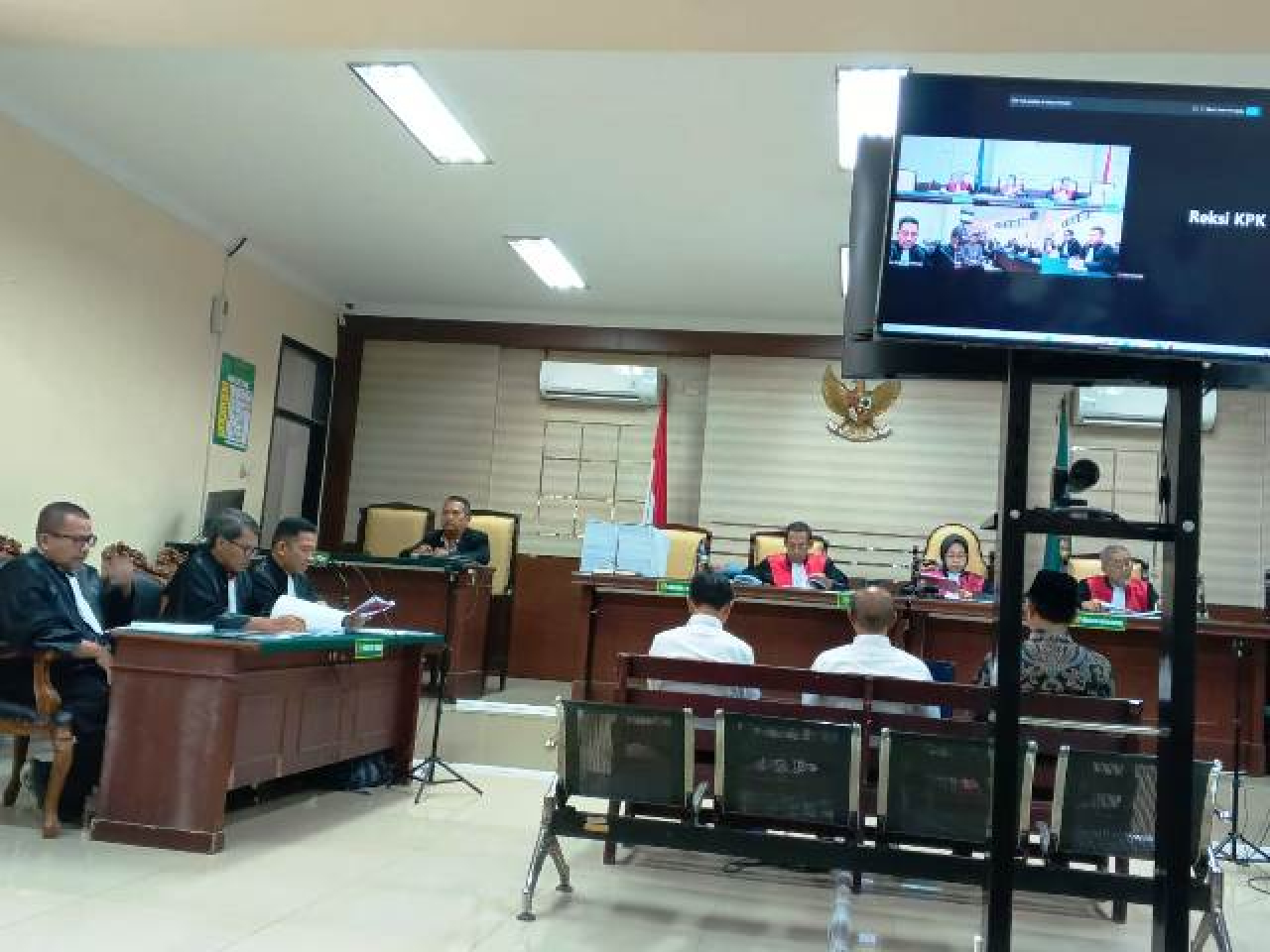 Terdakwa Maidi, Thariq Megah dan Rochim Rudianto.