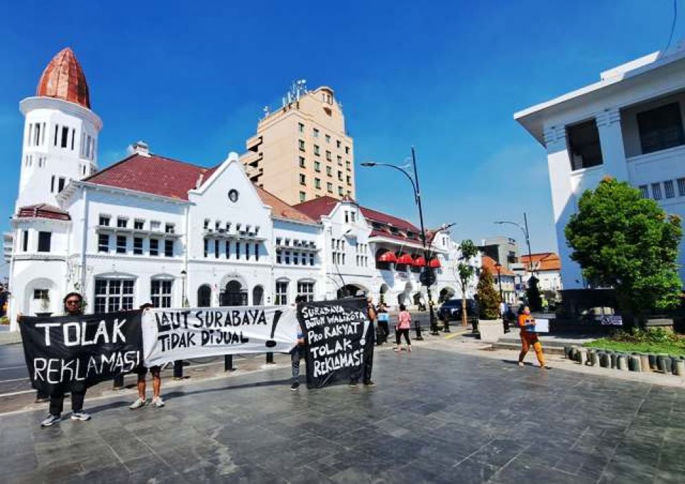 Mahasiswa ITS Tolak Reklamasi di Surabaya