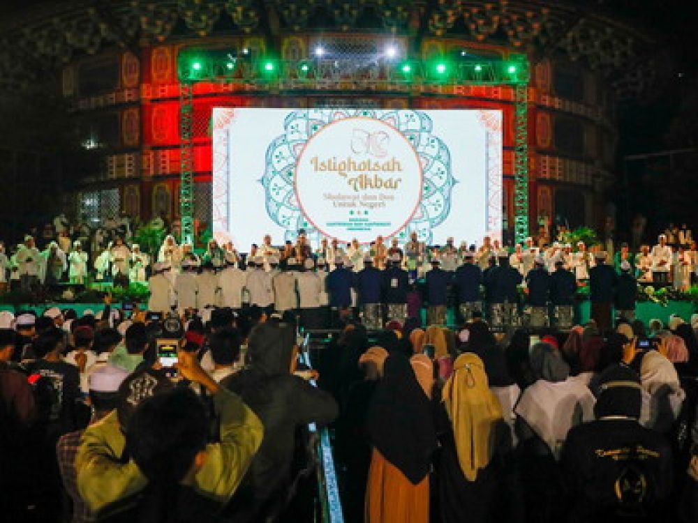 Barisan Santriwan Santriwati gelar istighosah doakan Ganjar jadi Presiden 2024.