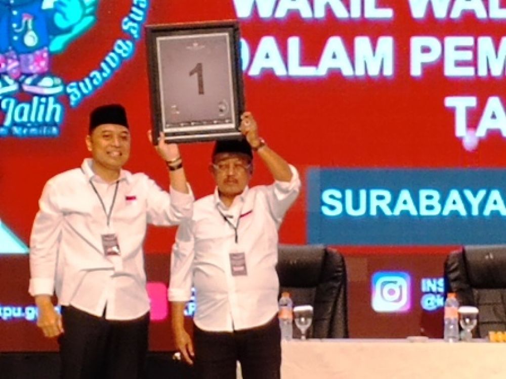 Dapat Nomor 1, Erji Masih Ngantor di Pemkot Surabaya