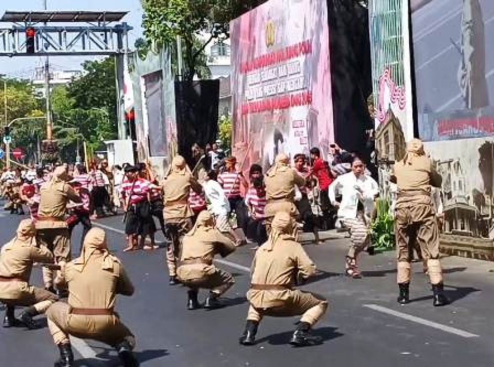 Drama Kolosal Hari Juang Polri 2024 di Surabaya