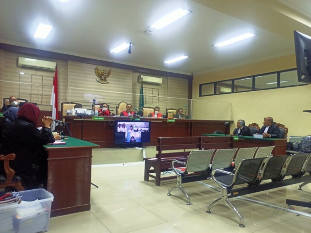 Sidang ditunda karena Jumadi tidak hadir dalam sidang