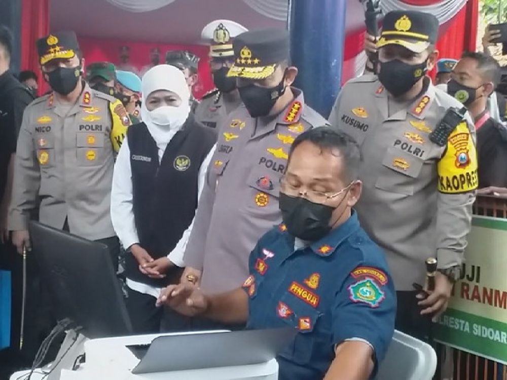 Kapolri Tinjau Pos Operasi Ketupat 2022 Jatim