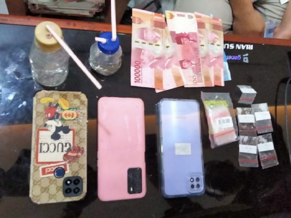 Barang bukti yang disita dari Pasutri pengecer Sabu-sabu.
