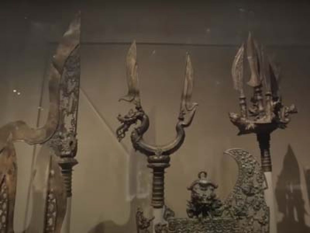 Beberapa ujung tongkat para raja Majapahit yang dikoleksi oleh Museum Metropolitan, New York, Amerika.