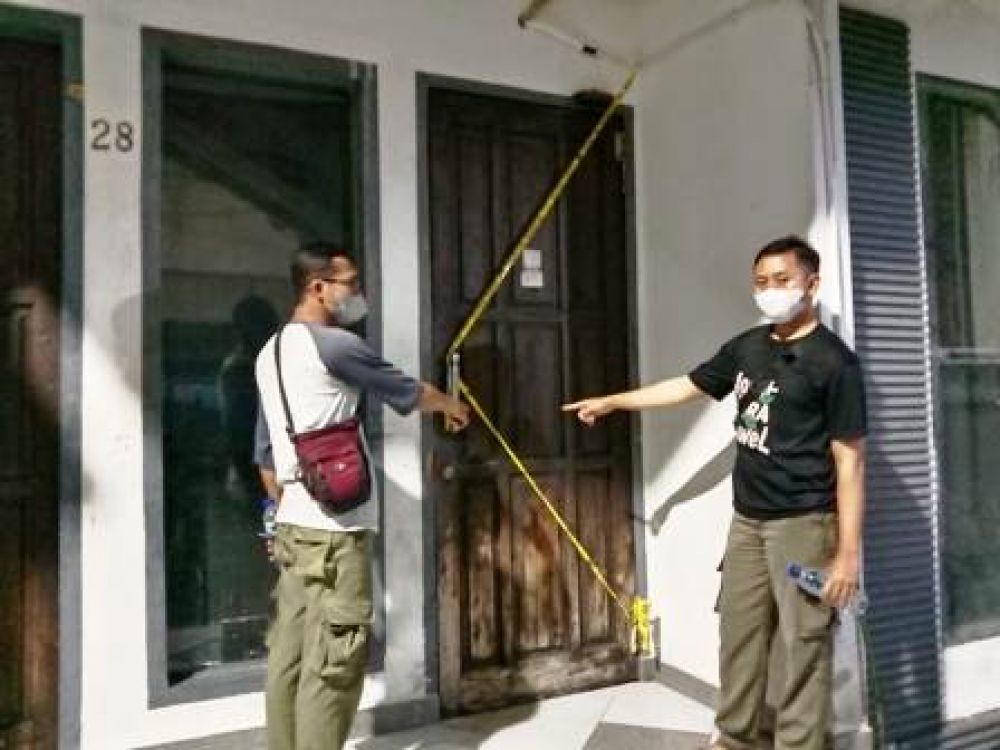 Polsek Sawahan Police Line Rumah Musik Jarak