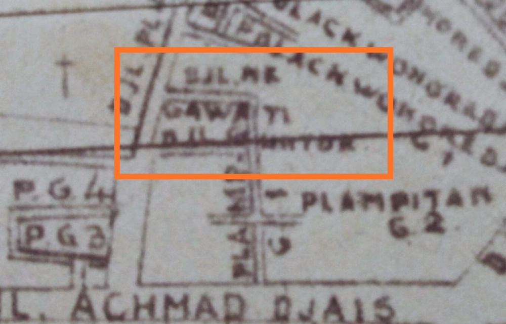 Nama jalan Guntur dan Megawati pada peta lama Surabaya.