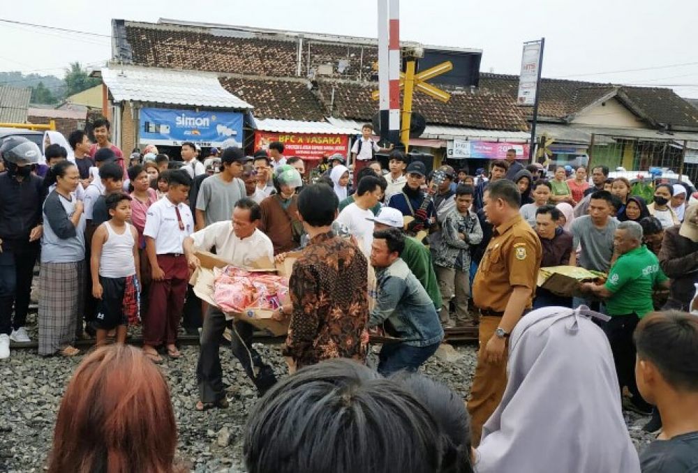 Siswi SMP di Lampung Tewas Tertabrak Kereta Api