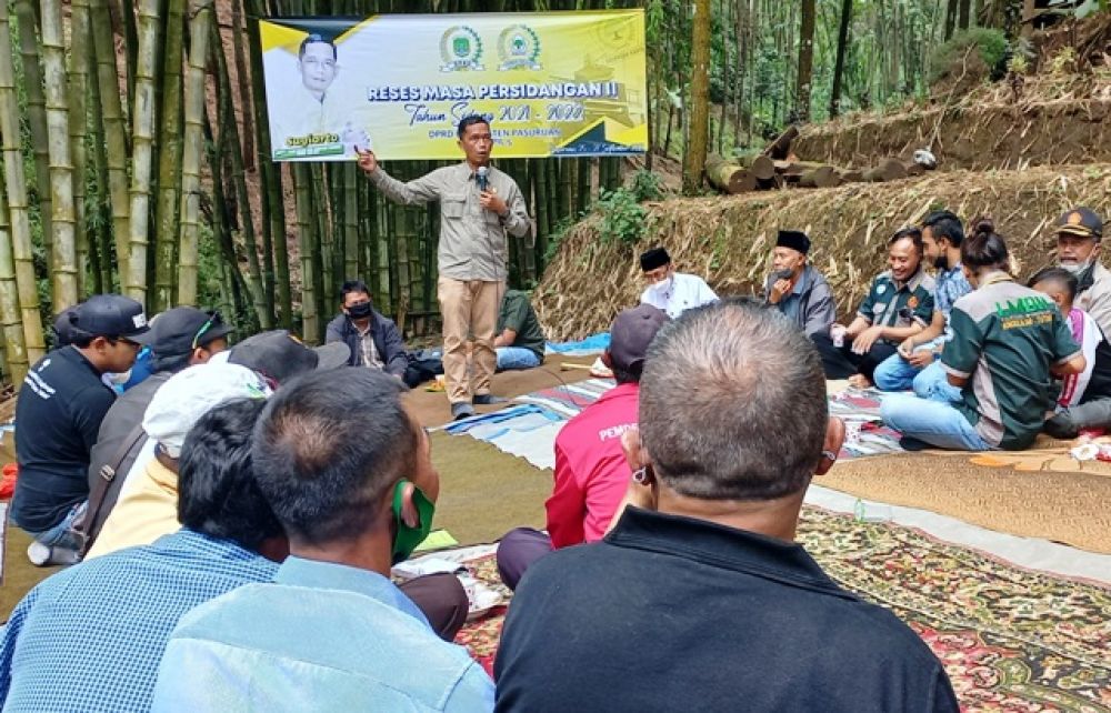 Sugiarto Ditengah Hutan Minta Usulan Program