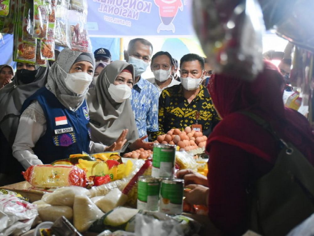 Wagub NTB Sidak Pasar Jaga Stabilitas Bahan Pokok