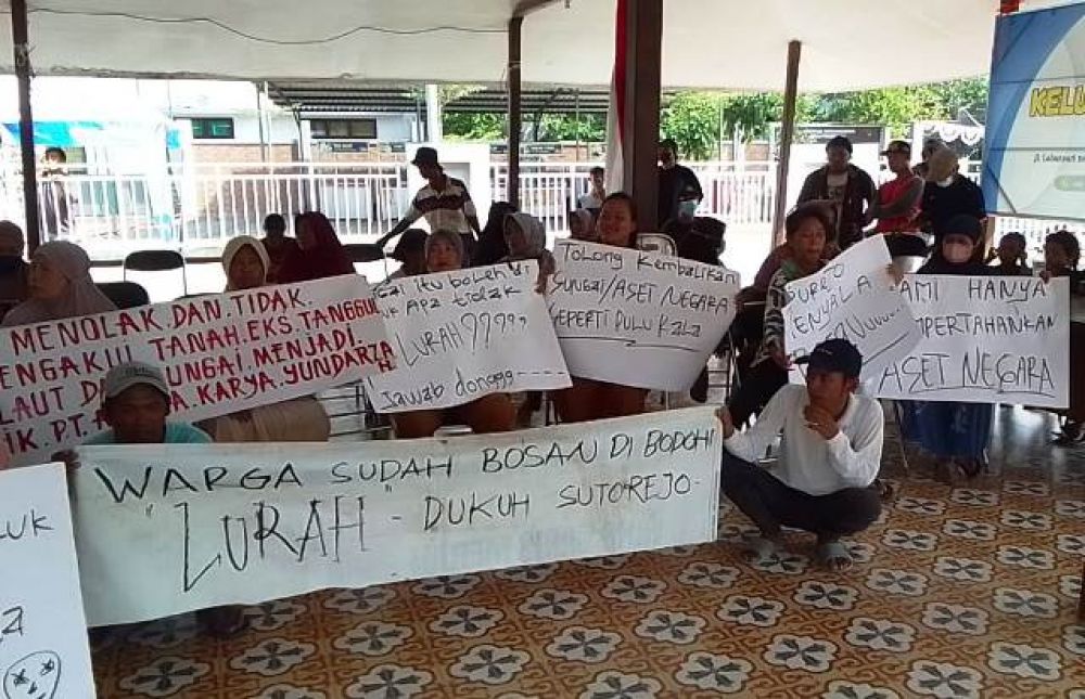 Warga Dukuh Sutorejo Minta Urugan Sungai Dibongkar