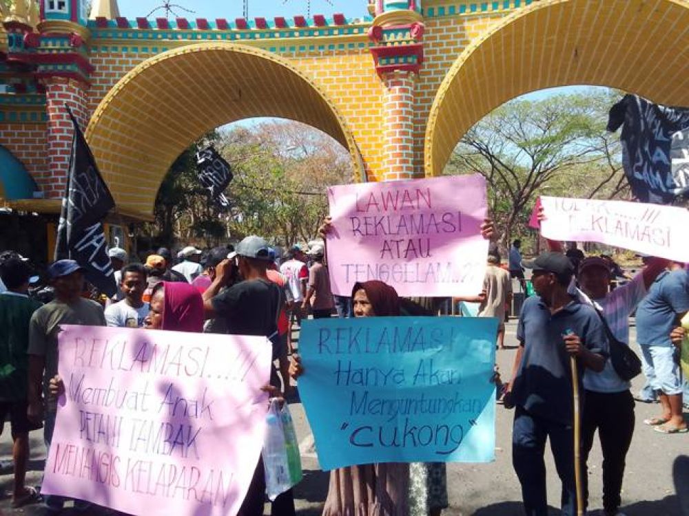 Warga Unjuk Rasa di Kenpark Sambut Konsultan Surabaya Waterfront Land