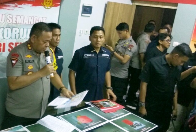 Polisi Beberkan Tersangka Amblesnya Jalan Gubeng