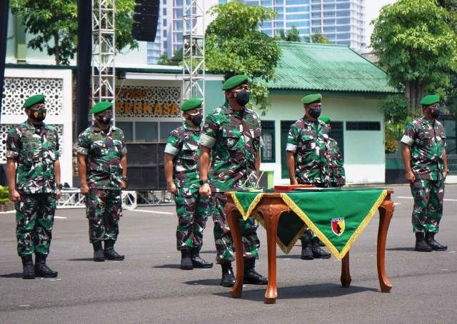 5 Perwira Resmi Berdinas di Kodam V/Brawijaya