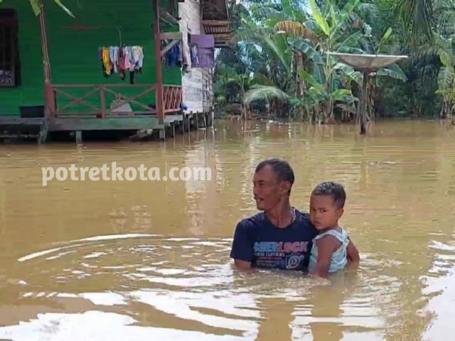 Ratusan Rumah di Berau Terendam Banjir 3 Meter