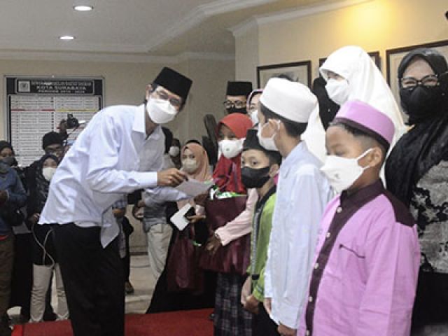 DPRD Kota Surabaya Buber dan Santuni Anak Yatim