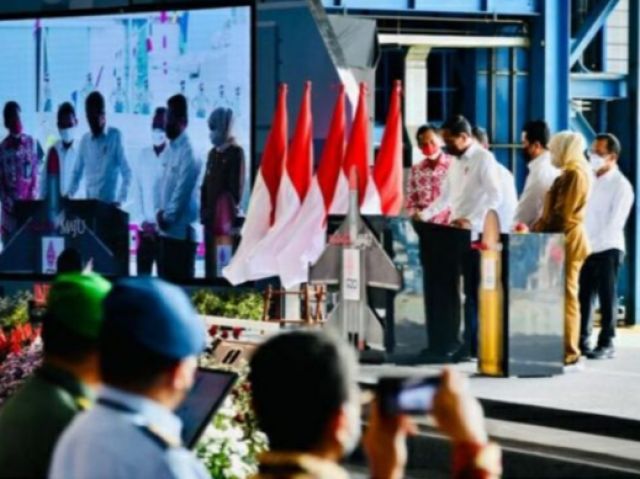 Jokowi Luncurkan Defend ID di PT PAL Indonesia