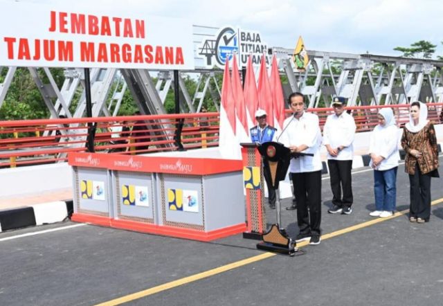 Presiden Resmikan Tiga Jembatan di Jawa Tengah