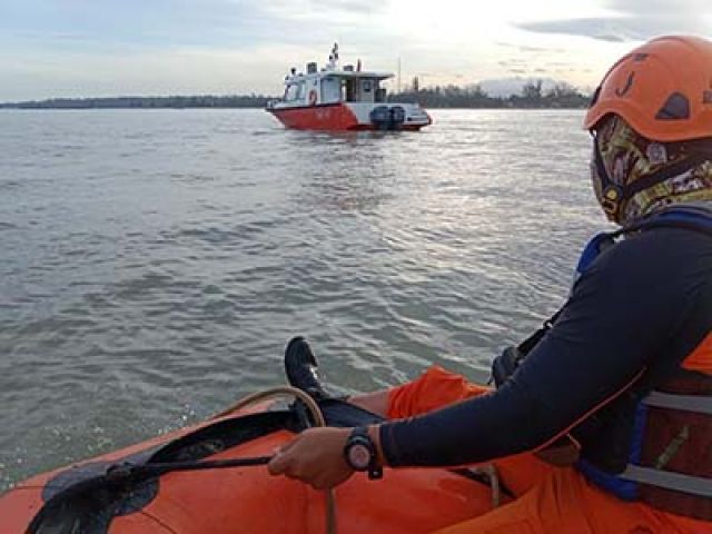 Kapal LCT Anugerah Indasa Tenggelam, 6 ABK Hilang