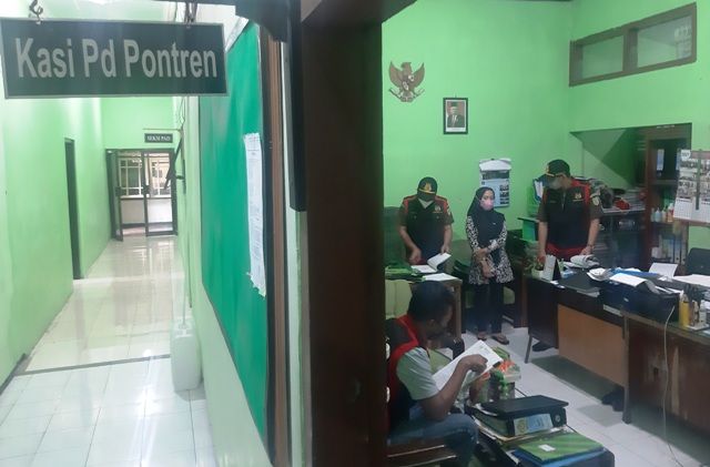 Kejari Geledah Kantor Kemenag Pasuruan