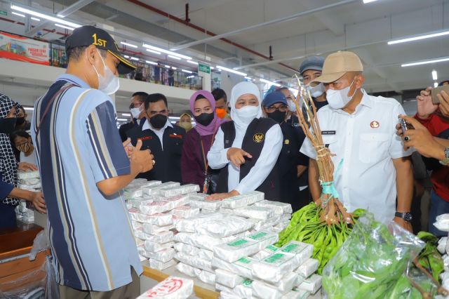 Pyu Padi Ikut Khofifah Sidak Pasar Legi Ponorogo