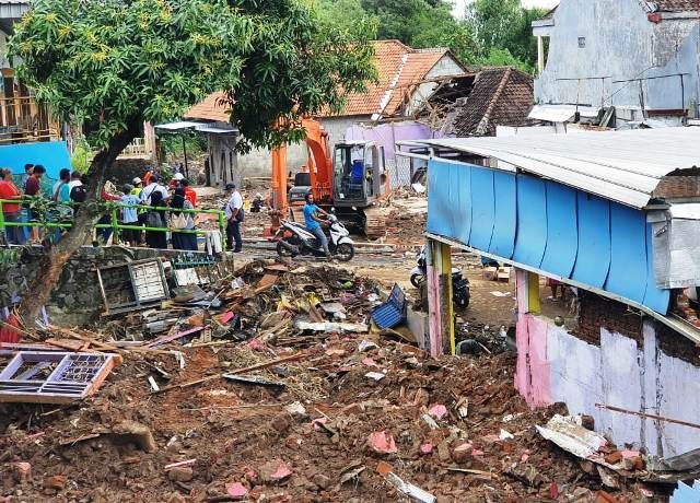 Korban Banjir Gempol Berharap Bantuan Pemerintah