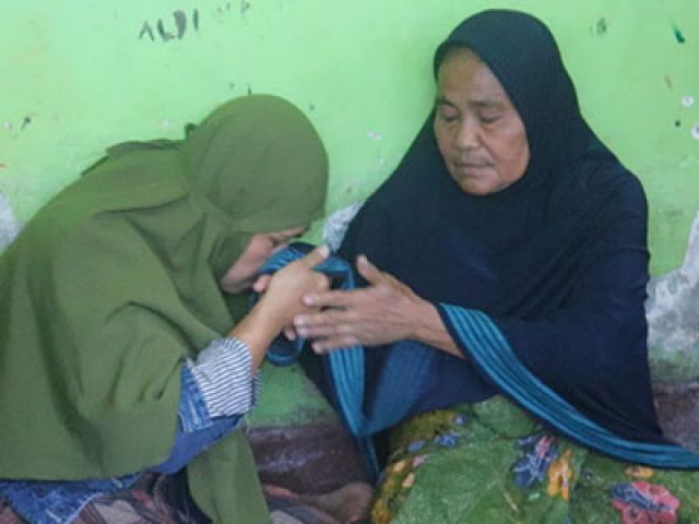 Kasus Nenek Curi HP Anak Kandung Dihentikan