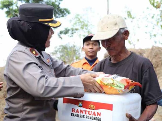 Polres Ponorogo Bantu Air Bersih Untuk Masyarakat